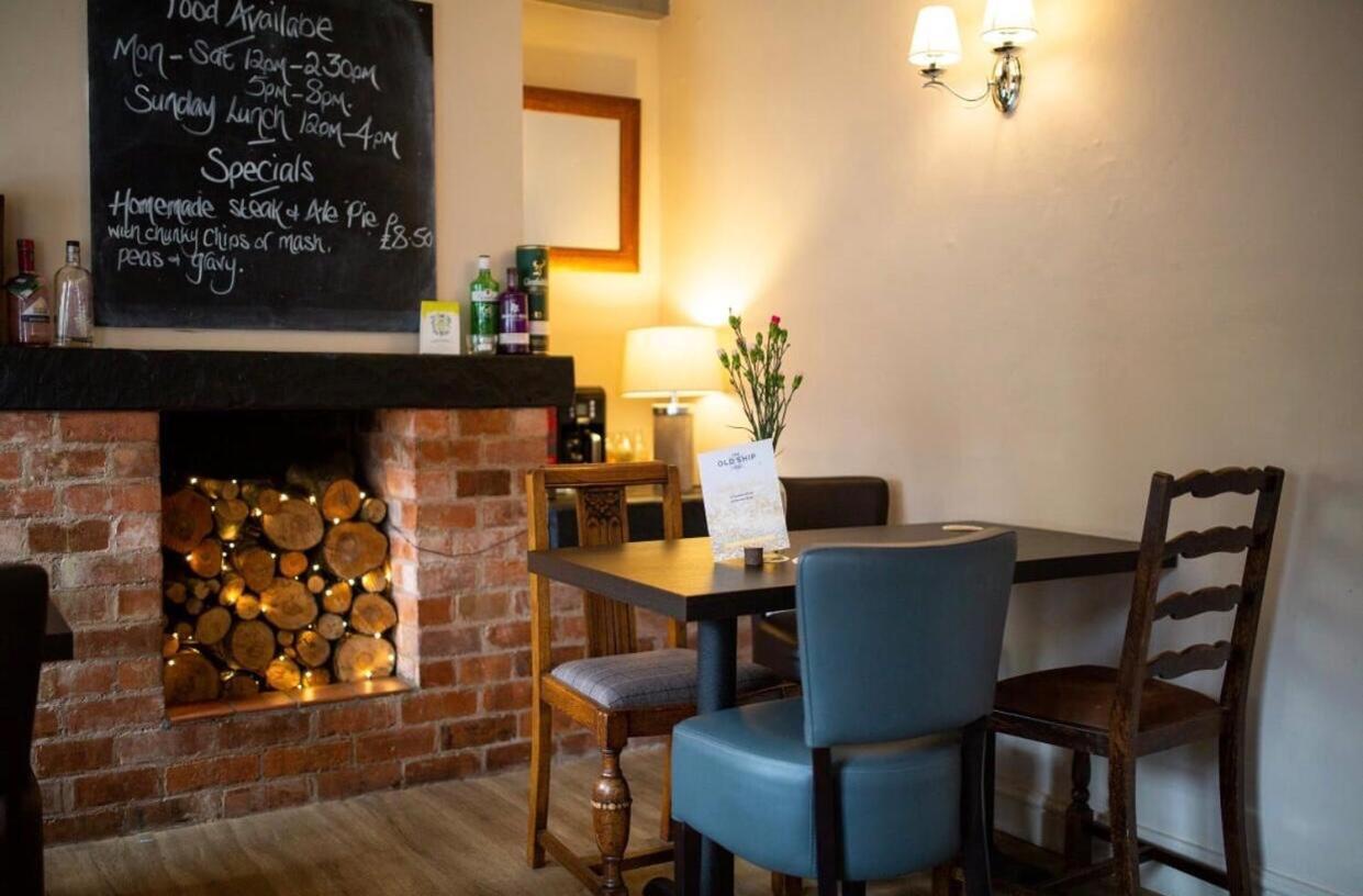 The Old Ship Inn Lowdham المظهر الخارجي الصورة