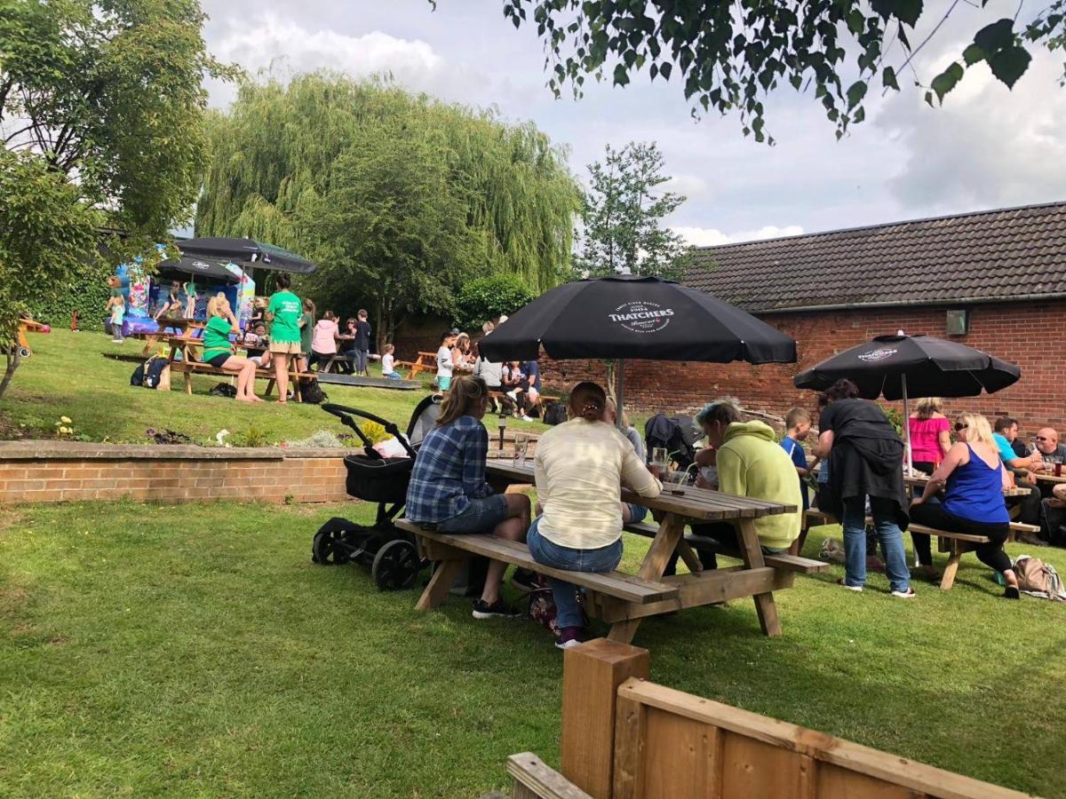 The Old Ship Inn Lowdham المظهر الخارجي الصورة